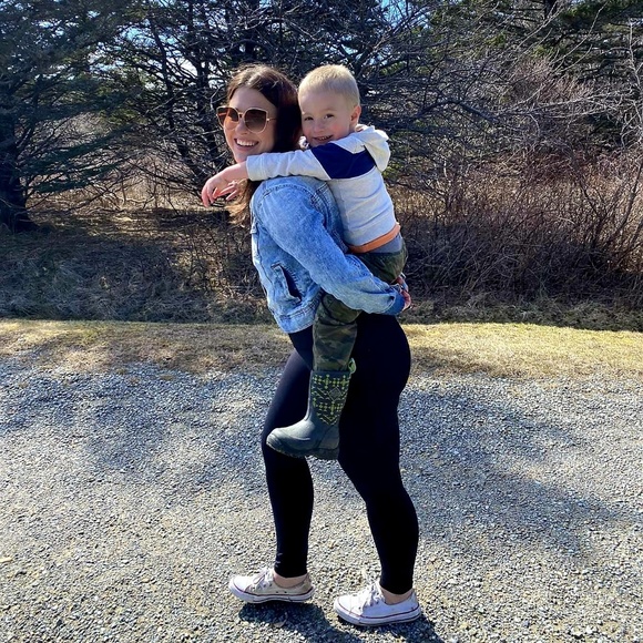 Meet your Posher, Kayt - Picture 1 of 1